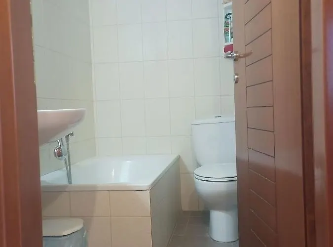 μεζονετα Nea Roda