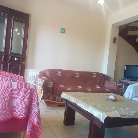 μεζονετα 아파트 *