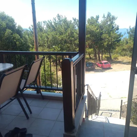 μεζονετα *