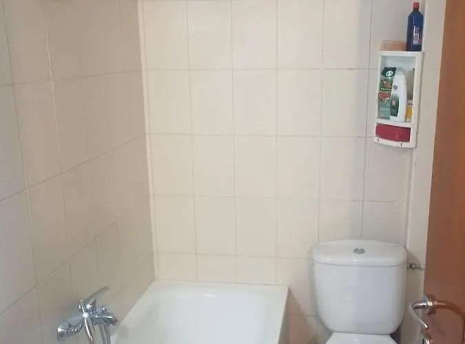 μεζονετα Νέα Ρόδα